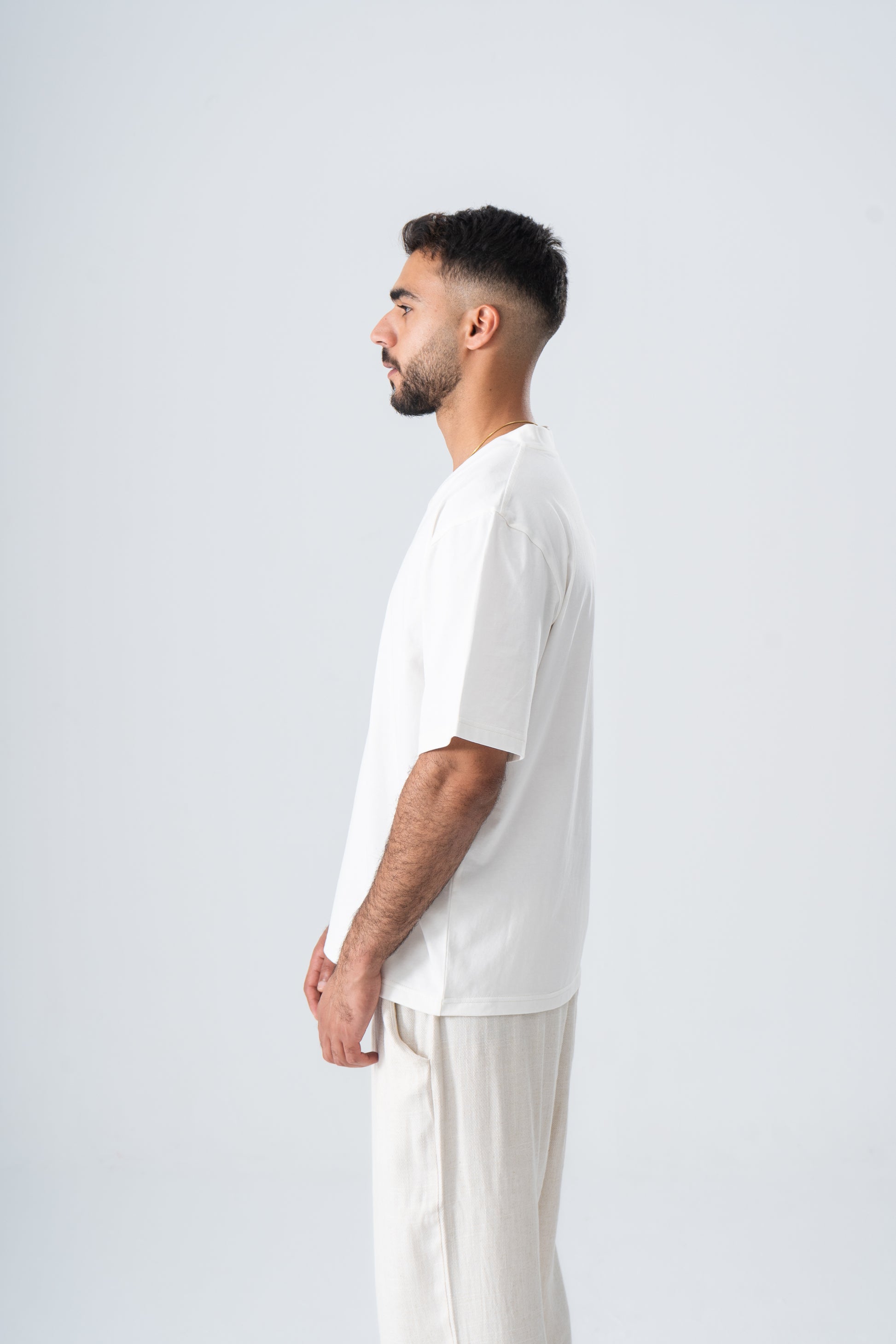 V FOR VAÏ T-SHIRT