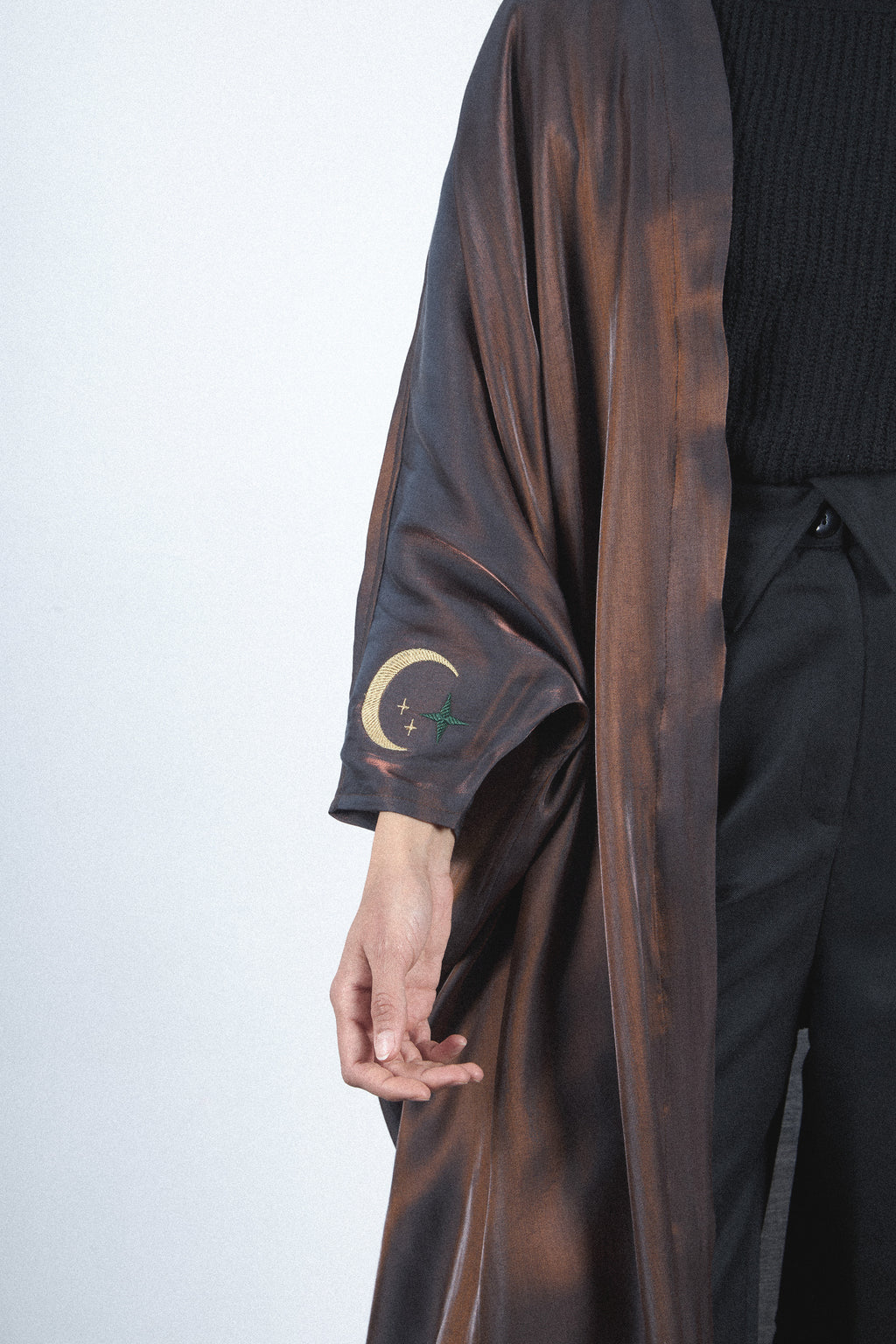 Palm Embroidered satin abaya - Brown