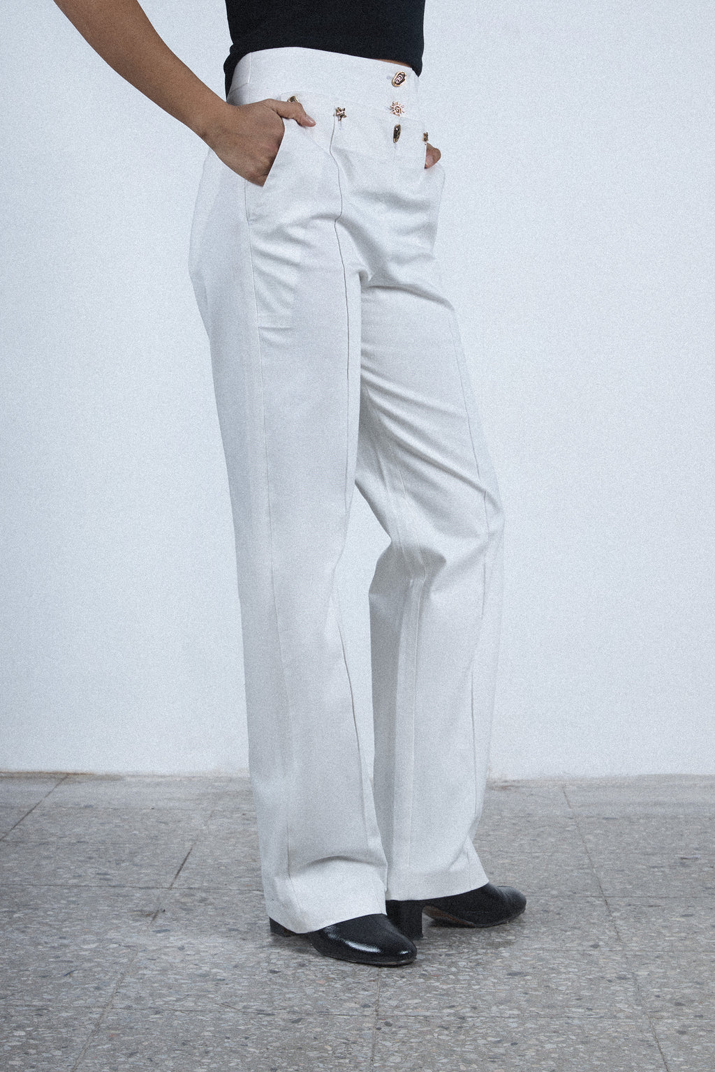 White curved blazer set