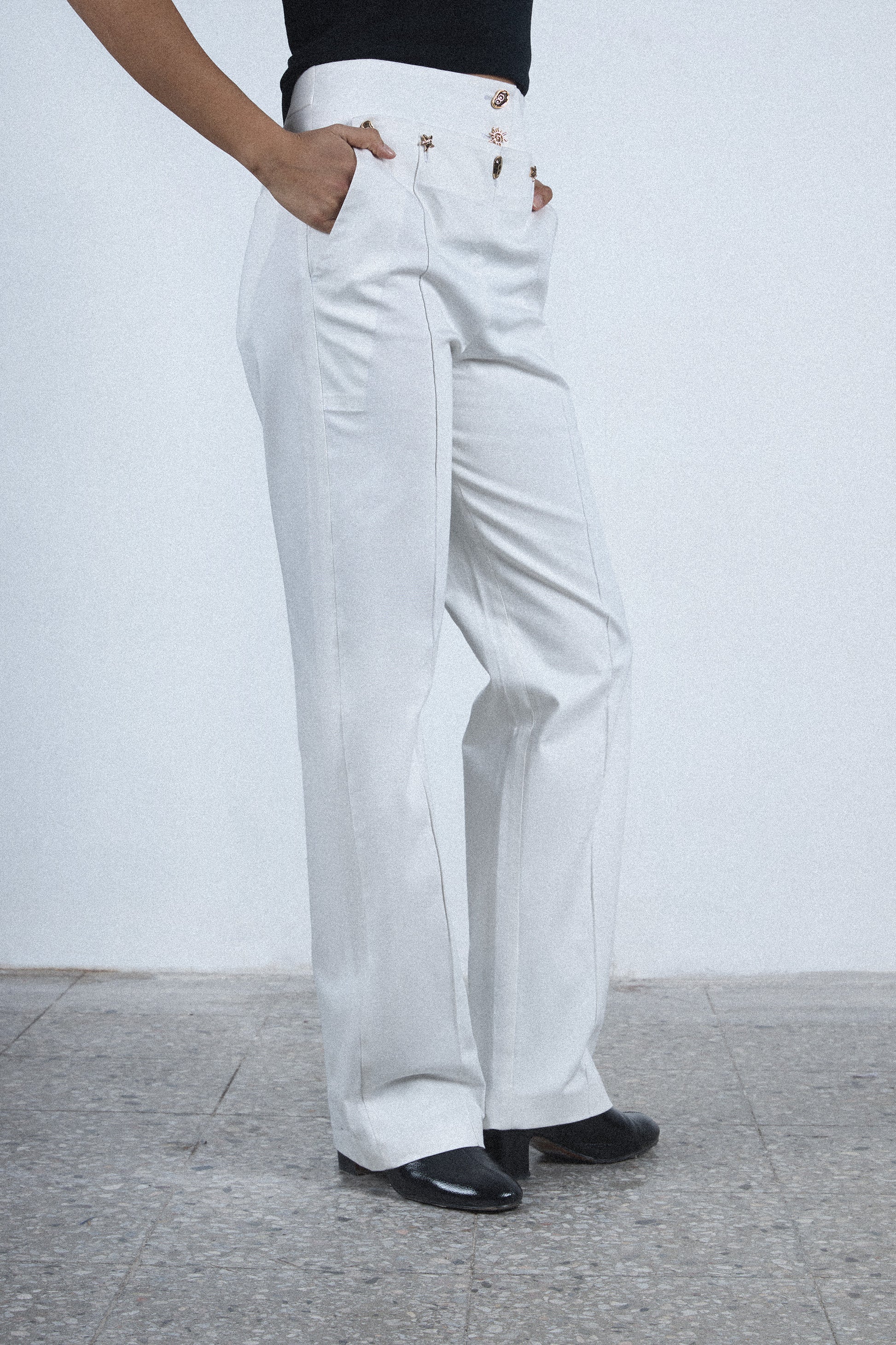 White curved blazer set