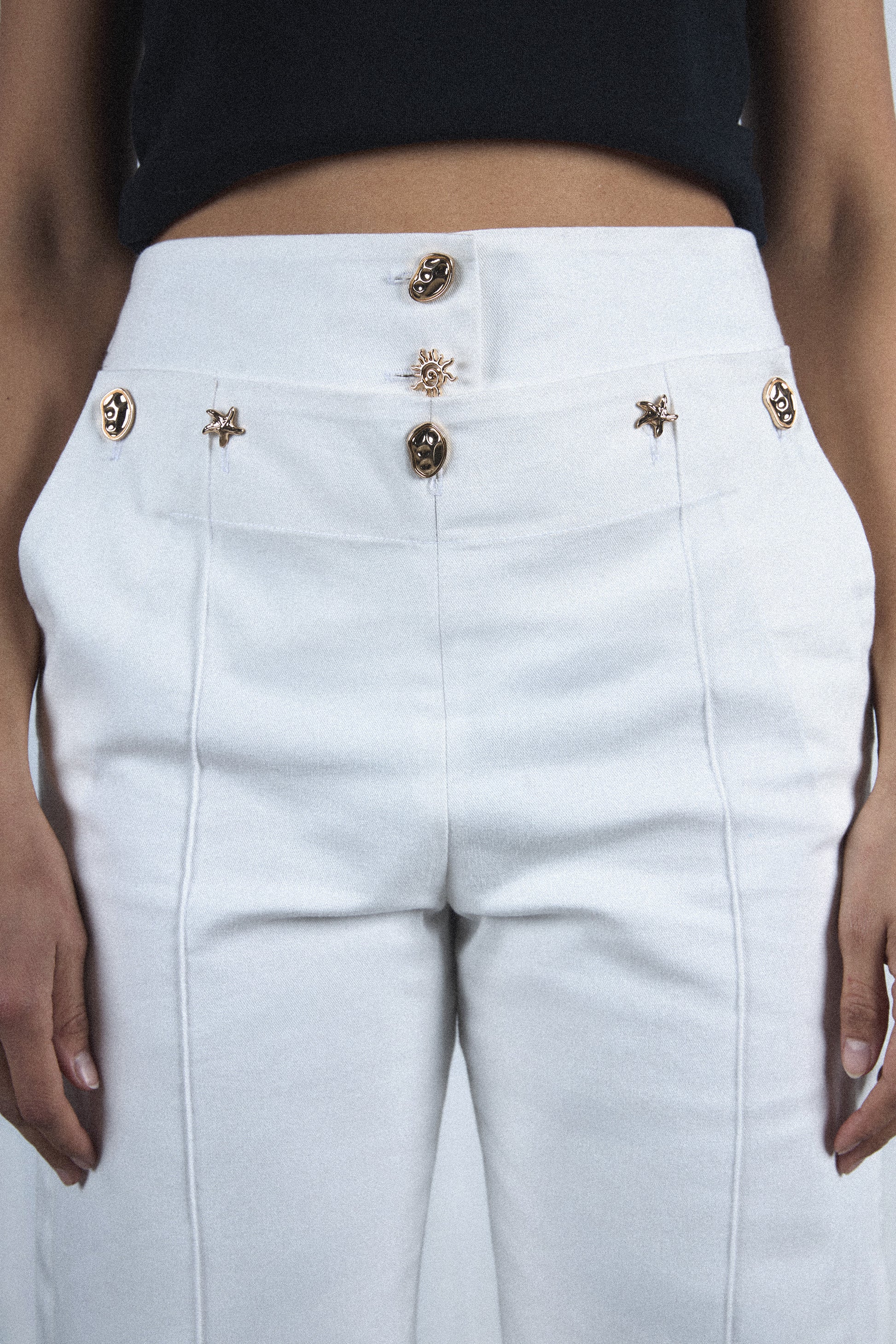 White curved blazer set