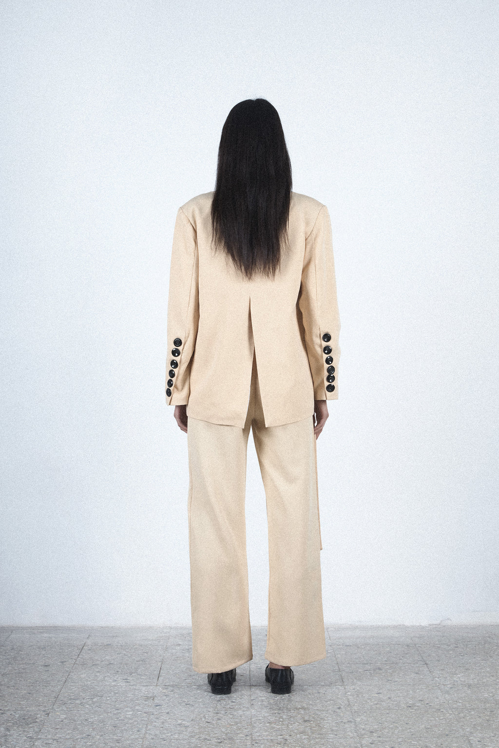 Beige tailored blazer — Beige