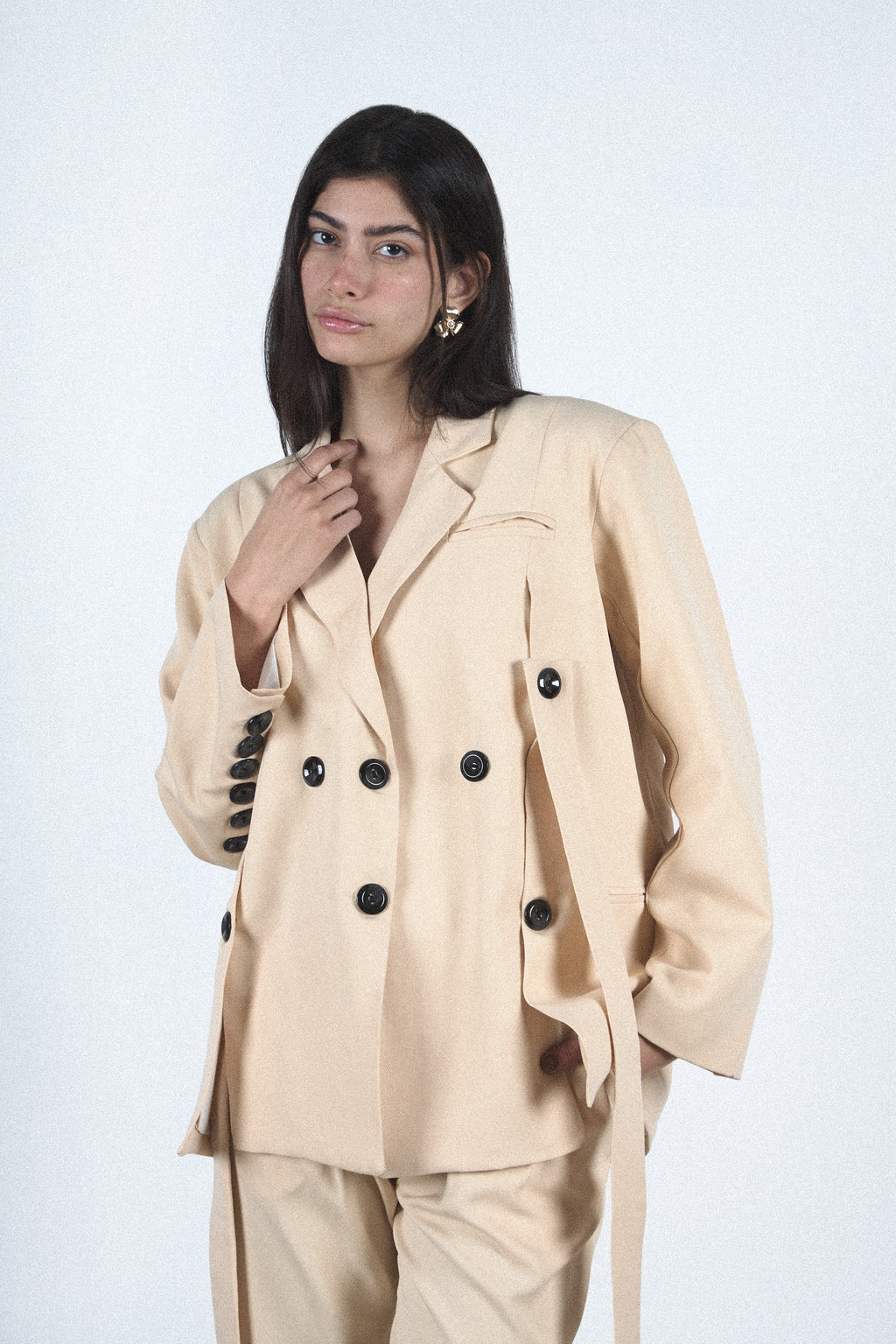 Beige tailored blazer — Beige
