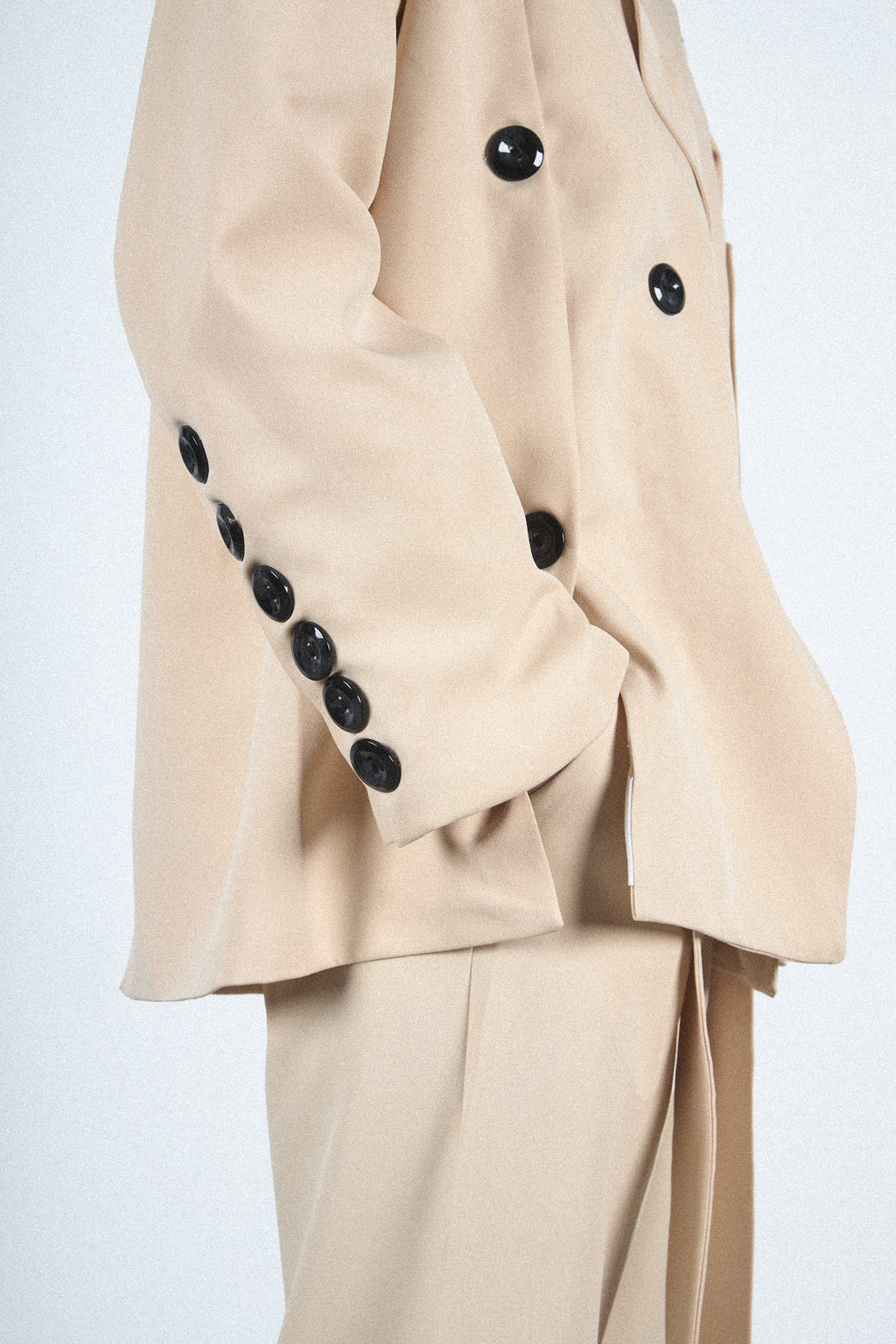 Beige tailored blazer — Beige