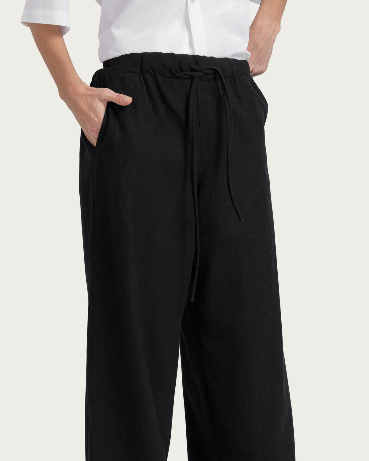 VAÏ Relaxed Drawstring Pants - Black