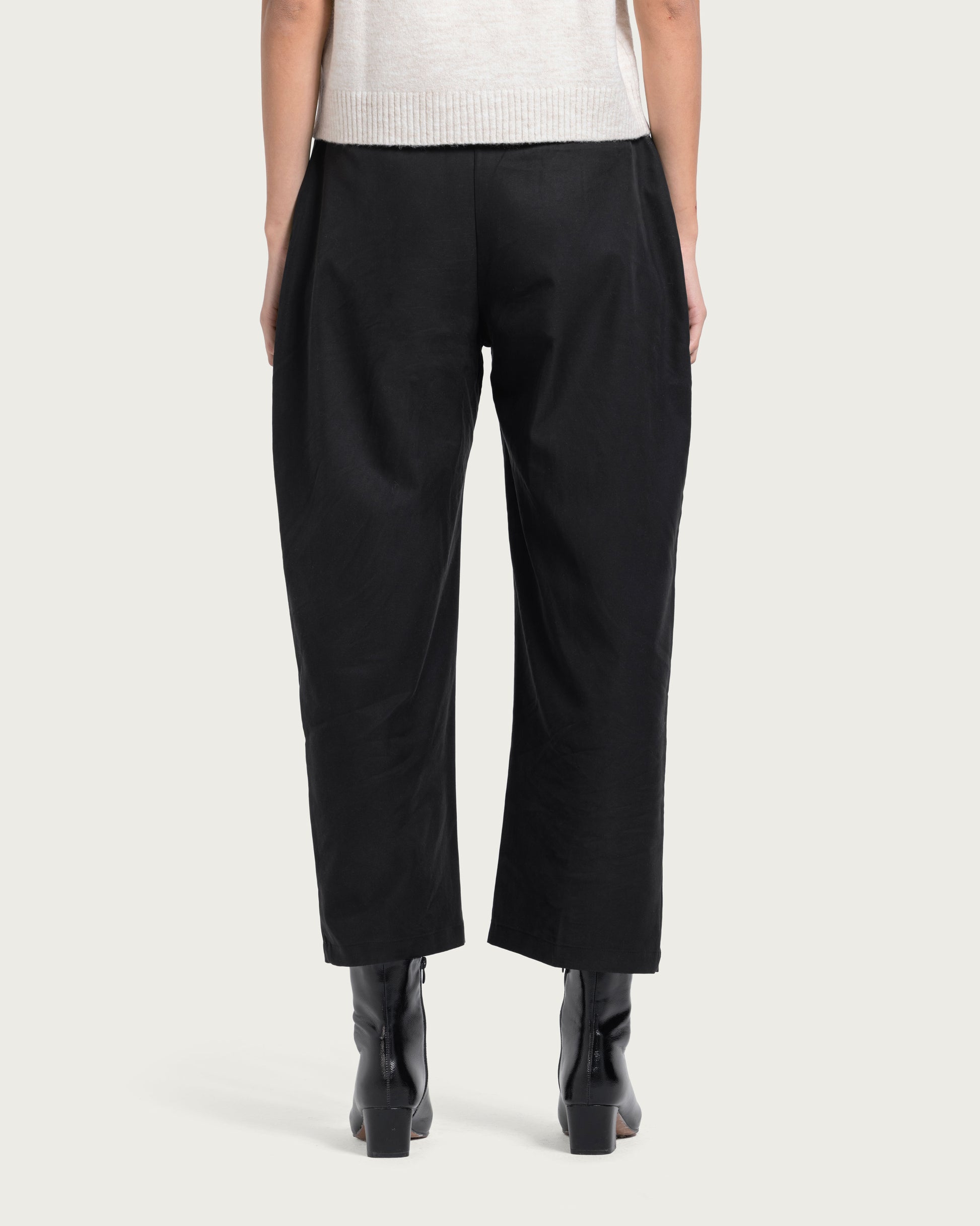 VAÏ Straight-Leg Tailored Pants