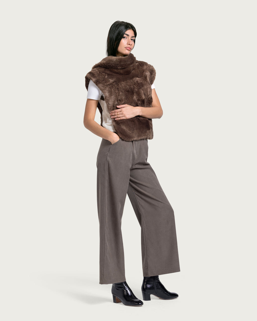 VAÏ Soft Fur Vest - Brown