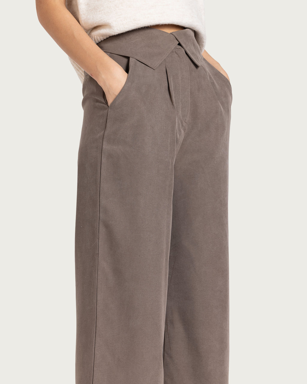 VAÏ Tailored Wide-Leg Pants - Brown